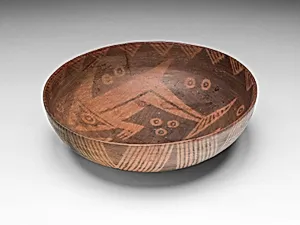 Bowl with Fish Motif