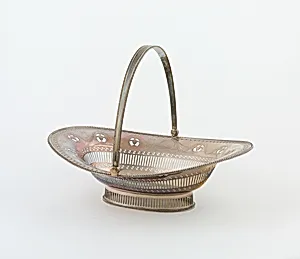 Cake Basket