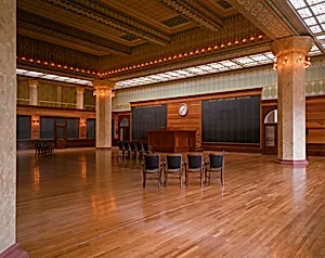 Chicago Stock Exchange Trading Room: Reconstruction at the Art Institute of Chicago