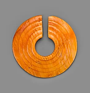 Circular Nose Ornament Incised with Concentric Bands