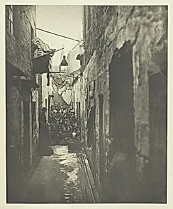 Close No. 118 High Street
