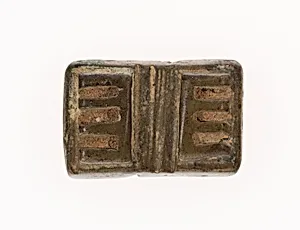 Goldweight with a Geometric Design