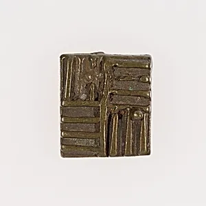 Goldweight with a Geometric Design