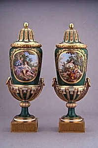 Pair of Vases (Vases à Pied de Globe)