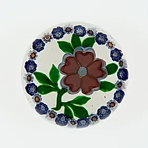 Paperweight by Baccarat Glassworks
