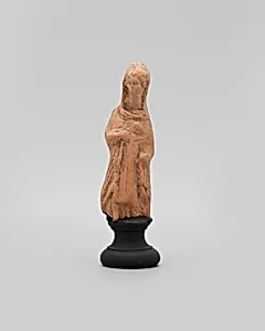Statuette of a Woman