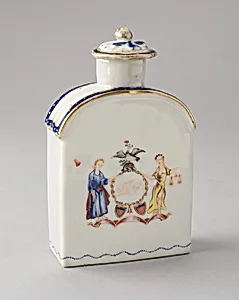 Tea caddy with cover