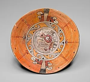 Tripod Bowl Depicting Head of Bird on its Interior Surface
