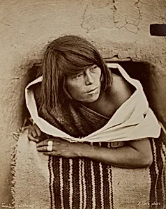 Zuni, Watching