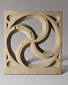 Brüstungsplatte mit Maßwerk