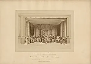 Passionsspiel von Ober-Ammergau - Christus wird von den Juden im hohen Rathe verkauft by Johannes Bernhard