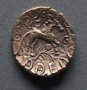 Addedomaros Stater: Crescents (obverse) by Unknown Artist
