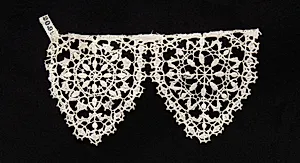 Bobbin Lace (Needlepoint Design) Edging of Rounded Points by Unknown Artist