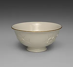 Bowl from Dining Set with Plum Blossoms and Cracked-Ice by Seifū Yohei II (Japanese, 1844–1878)