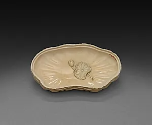 Box in Form of Lotus Leaf (lid) by Unknown Artist