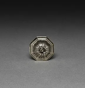 Caster (lid)