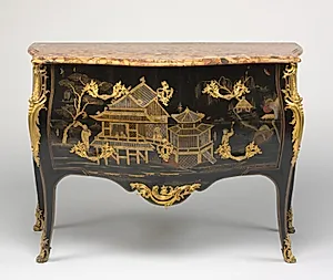 Chest of Drawers (Commode)