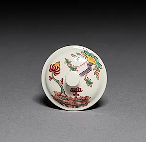 Cover for a Pomade Pot by Saint Cloud Porcelain Factory (French)