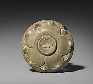 Covered Jar with Carved Lotus Petals (lid) by Unknown Artist