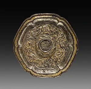 Cup Stand with Dragons amid Fungus Scrolls by Unknown Artist