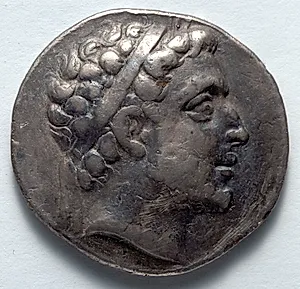 Didrachm: Head of Philip V, r., diademed and slightly bearded (obverse) by Unknown Artist