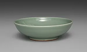 Dish from Dishes with Ivy by Seifū Yohei III (Japanese, 1851–1914)