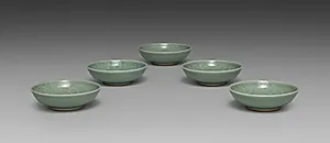 Dishes with Ivy by Seifū Yohei III (Japanese, 1851–1914)