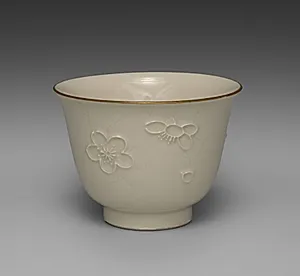 Drinking Cup from Dining Set with Plum Blossoms and Cracked-Ice by Seifū Yohei II (Japanese, 1844–1878)
