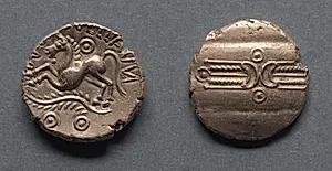 Dubnovellaunos Stater: Wreath and Crescents (obverse); Horse with Branch (reverse) by Unknown Artist