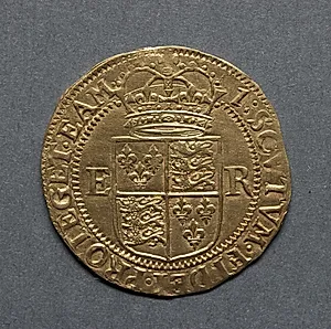 Half Pound: Crowned Shield of Arms (reverse) by Unknown Artist