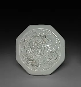Hexagonal Covered Box with Lions in Relief: Qingbai Ware (lid) by Unknown Artist