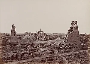 Karnak, Les Pylônes d'Horus by Henri Béchard (French)