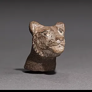 Lion Head, perhaps a Steering Oar Butt by Unknown Artist