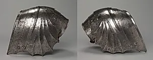 Pair of Gothic Fan-Shaped Pauldron
