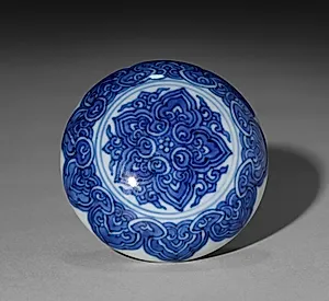 Round Covered Box with Medallions (lid) by Unknown Artist