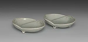 Saucers with Matching Shells by Seifū Yohei III (Japanese, 1851–1914)