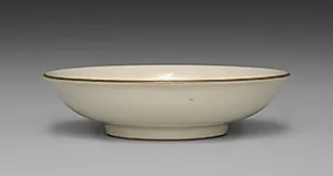 Small Dish from Dining Set with Plum Blossoms and Cracked-Ice by Seifū Yohei II (Japanese, 1844–1878)