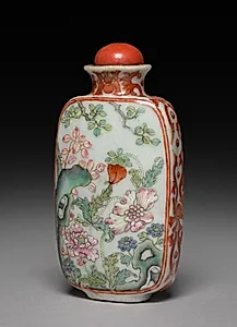 Snuff Bottle with Stopper by Unknown Artist
