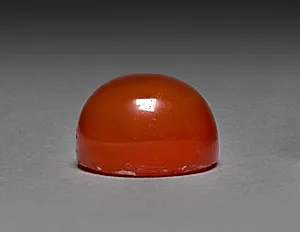 Snuff Bottle with Stopper (stopper) by Unknown Artist