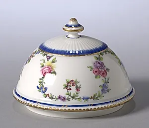 Soap Box (cover) by Sèvres Porcelain Factory (French, est. 1756)