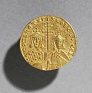 Solidus with Romanus I Lecapenus and his Son Christopher (reverse) by Unknown Artist