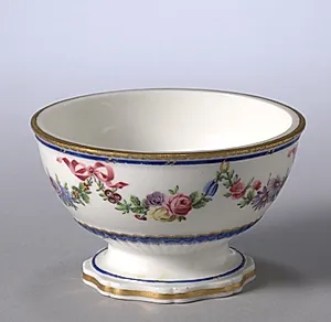 Sponge Box by Sèvres Porcelain Factory (French, est. 1756)