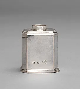 Tea Caddy by Thomas Ash (British)