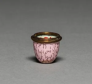 Thimble and Container (Container) by Unknown Artist