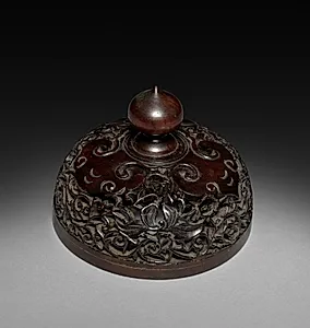 Vase (lid) by Unknown Artist