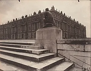 Versailles, Chaste Venus by Eugène Atget (French, 1857–1927)