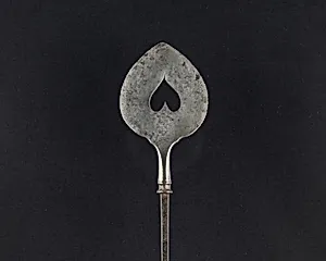 Arrowhead (<i>Yanone</i>)