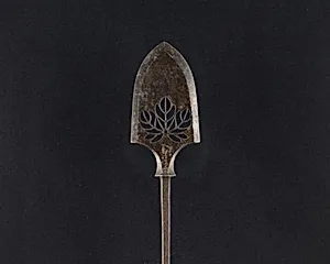 Arrowhead (<i>Yanone</i>)
