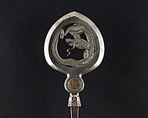 Arrowhead (<i>Yanone</i>)