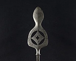 Arrowhead (<i>Yanone</i>)